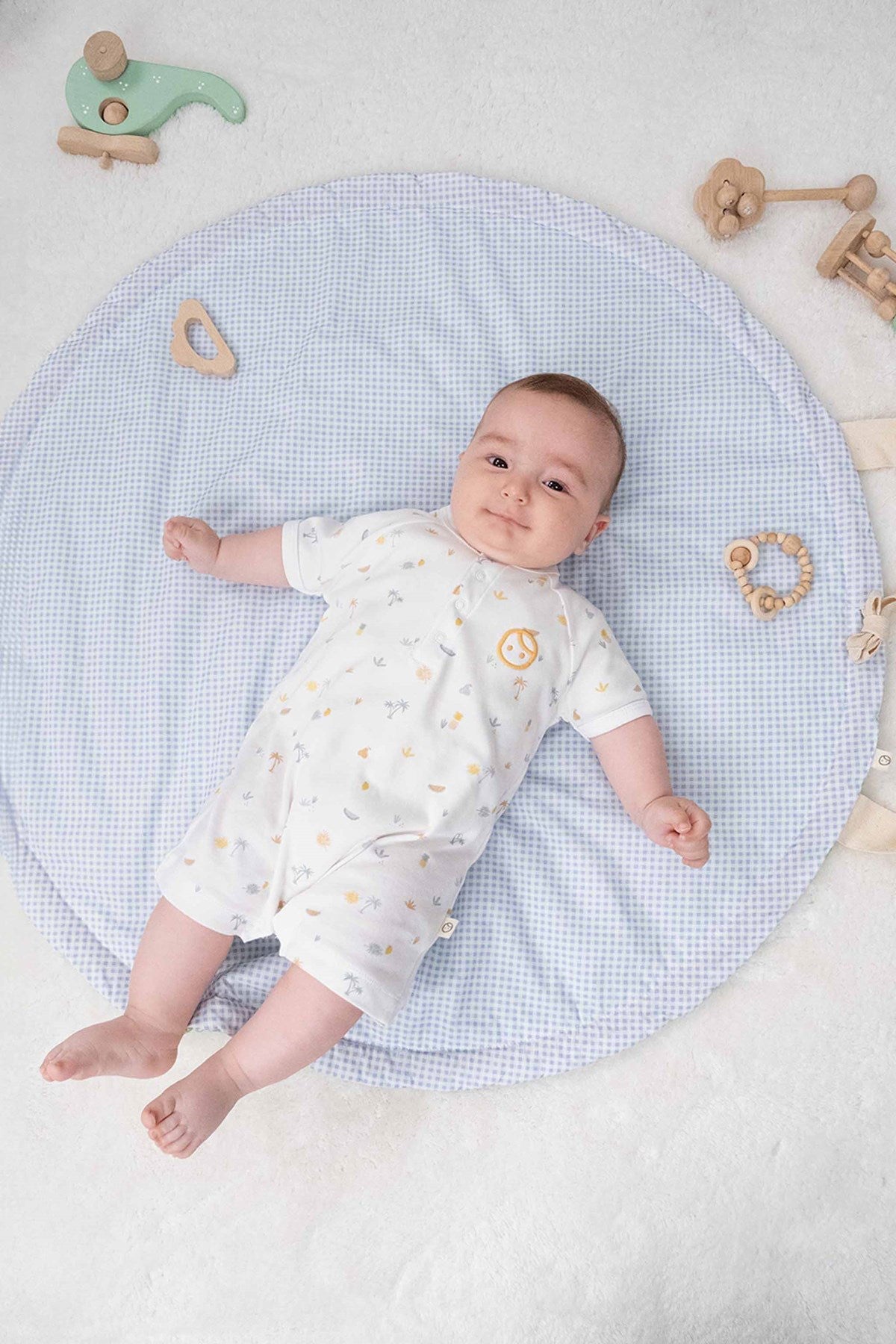 Premium Organic Baby Shower Gifts & Luxury Sets | Little Gusto