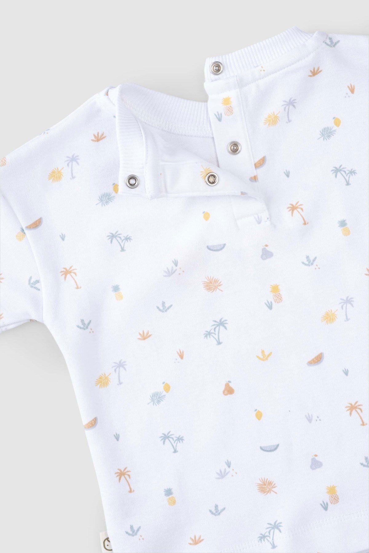 organic baby clothes fabric detail picnic pattern
